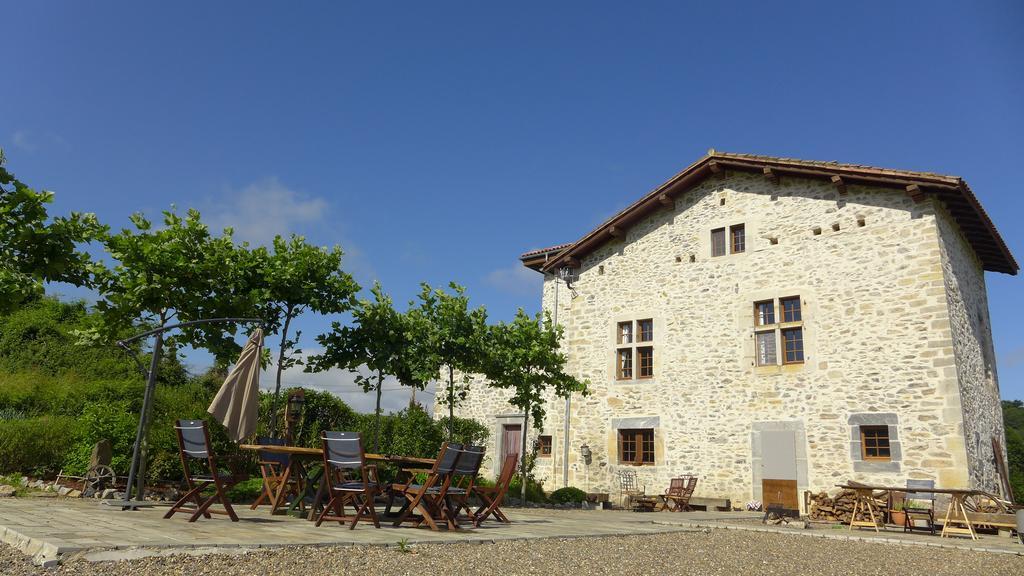 Les Fous Du Village Saint-Esteben ภายนอก รูปภาพ